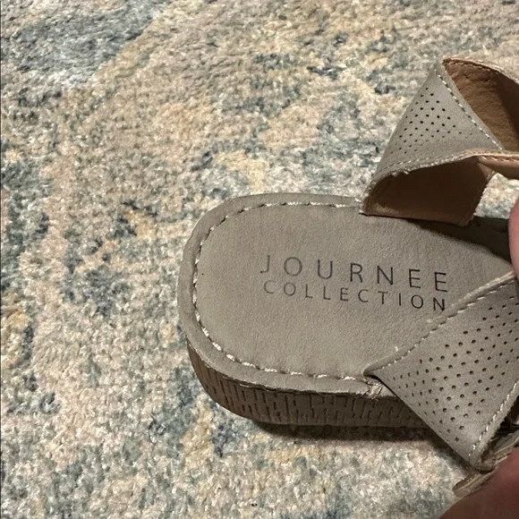 Journee Collection Gray Sandals - Picture 3 of 5